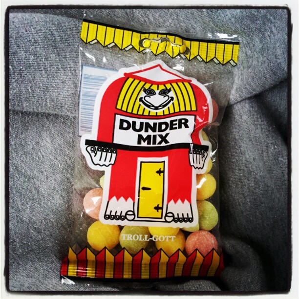 Instagram: #barndomsminne #godteri #sukkertøy #drops #candy #galaxys2