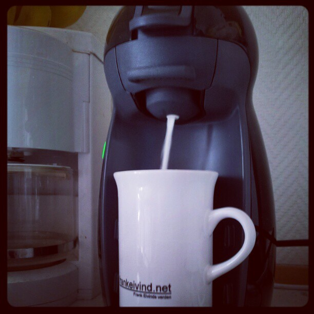 Instagram: Første latte i ny kaffemaskin